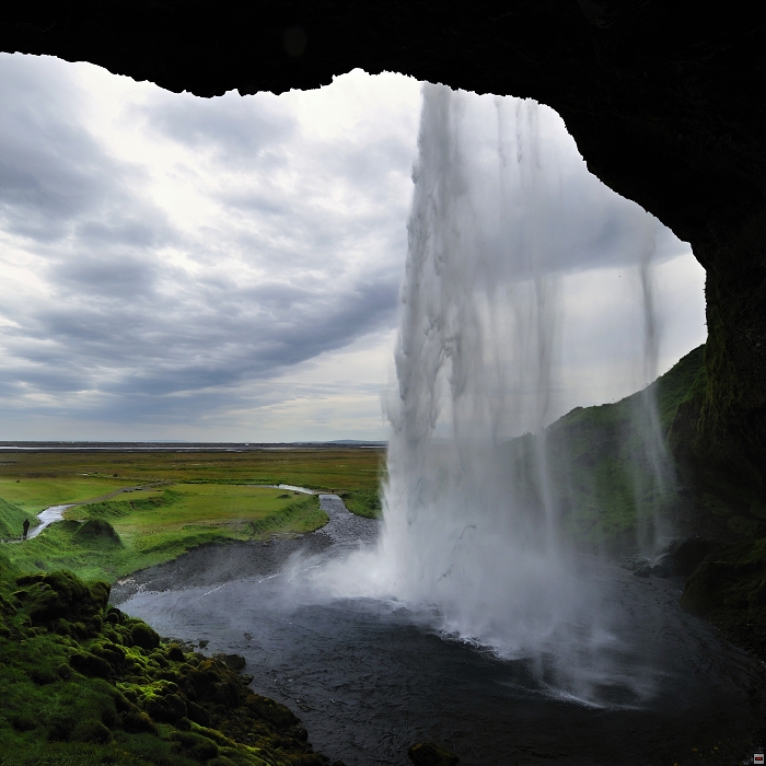 415-D91_3000_Vodopád Seljalandfoss.jpg